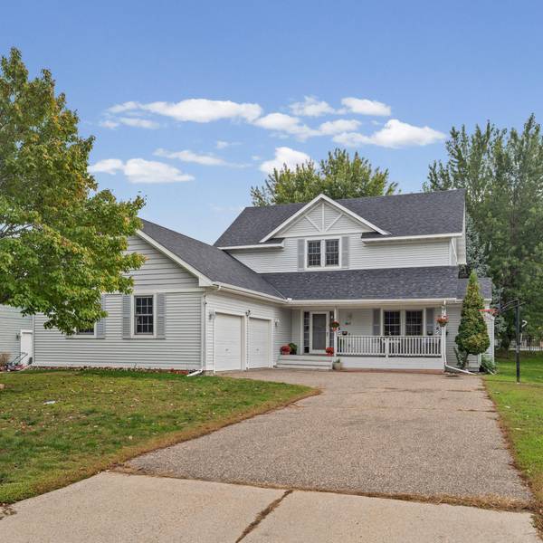 611 Bellvue LN, Brooklyn Center, MN 55430