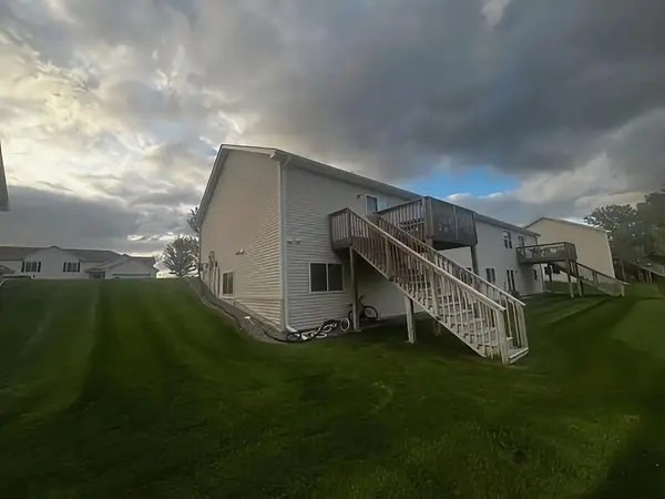 1110 Natalie AVE, Montrose, MN 55363