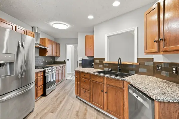 122 Mansker Park Dr, Hendersonville, TN 37075