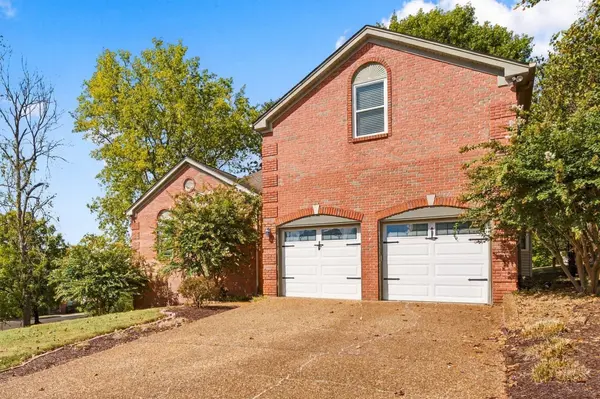 122 Mansker Park Dr, Hendersonville, TN 37075