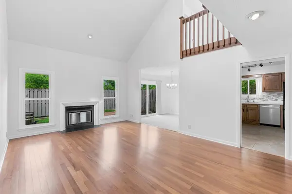605 Barlin Dr, Nashville, TN 37221