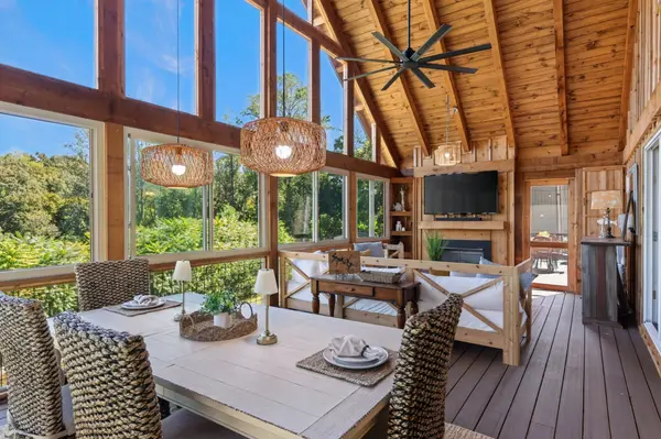 446 Oak Dr, Smithville, TN 37166