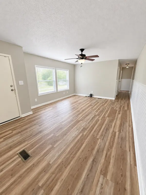 225 Pineview Rd, Linden, TN 37096