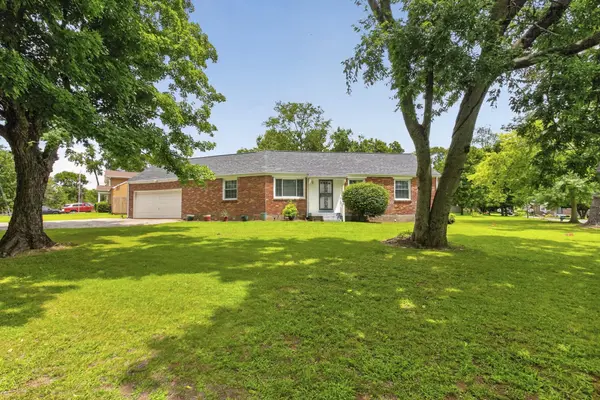 409 Woodberry Dr, Nashville, TN 37214