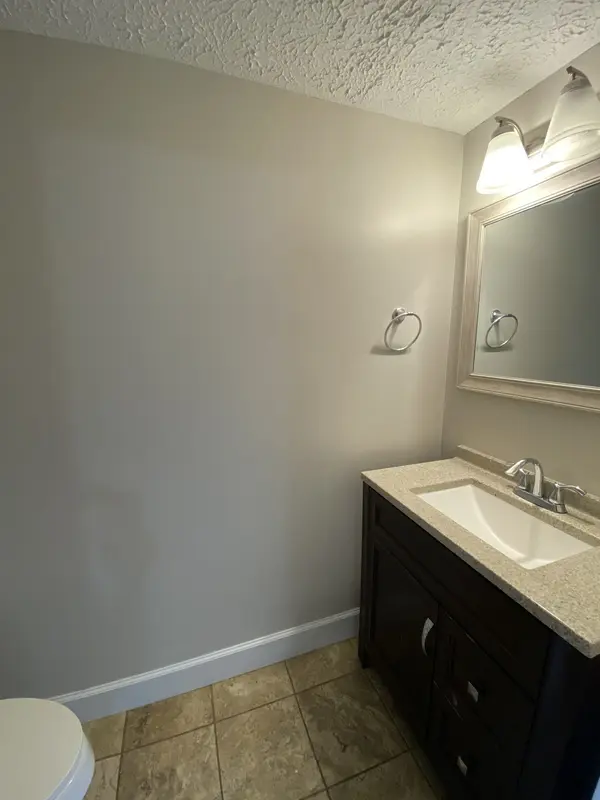 2327 Kimberly Dr, Nashville, TN 37214