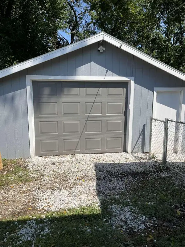 2300 N Main AVE, Springfield, MO 65803