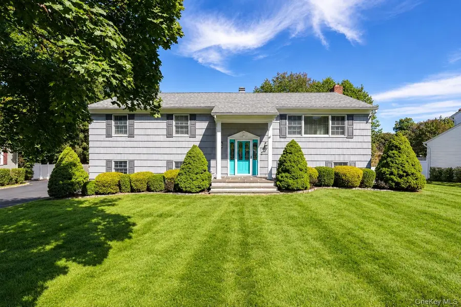 518 Manchester RD, Yorktown Heights, NY 10598