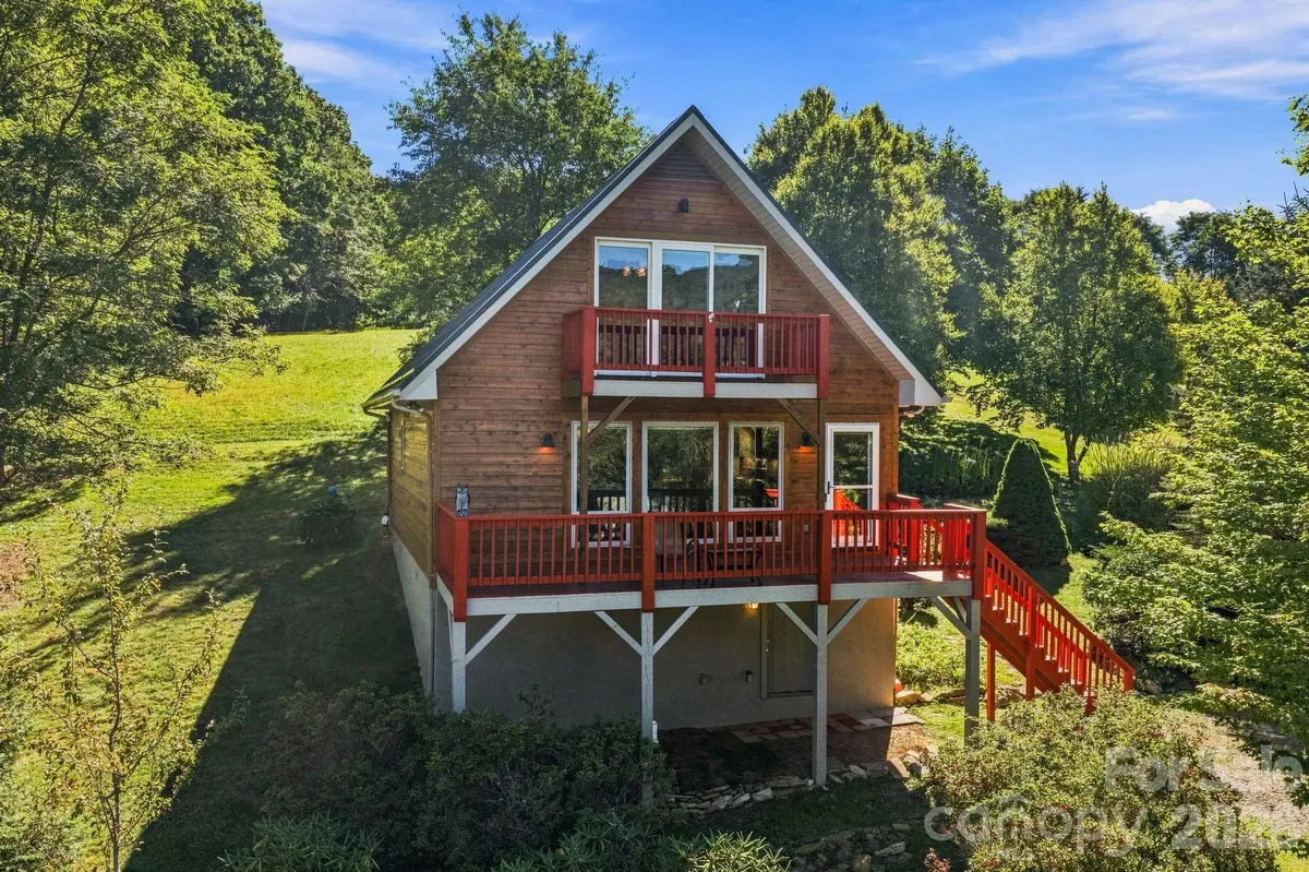 190 Camelot DR, Banner Elk, NC 28604