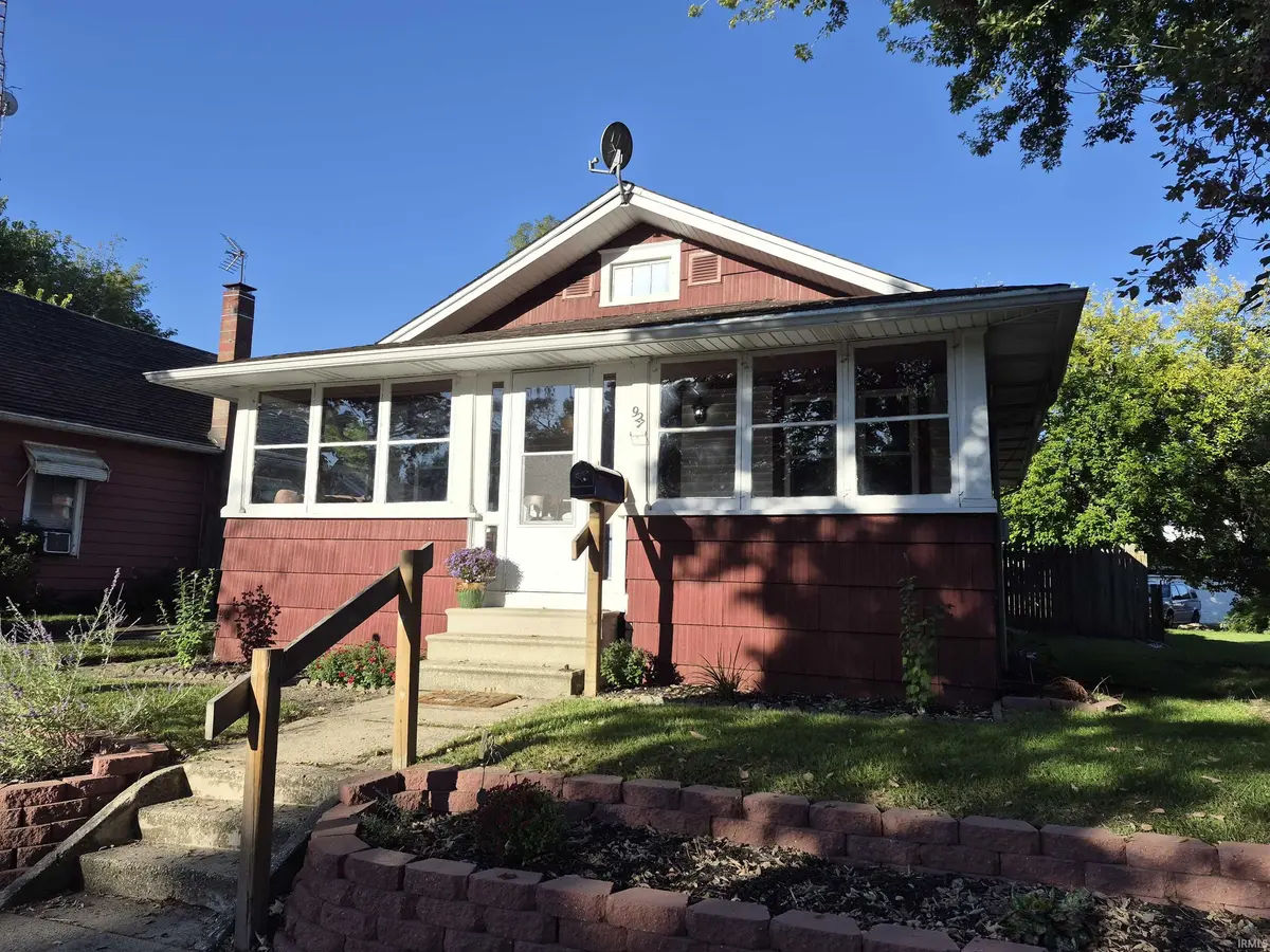927 Oakland ST, South Bend, IN 46615