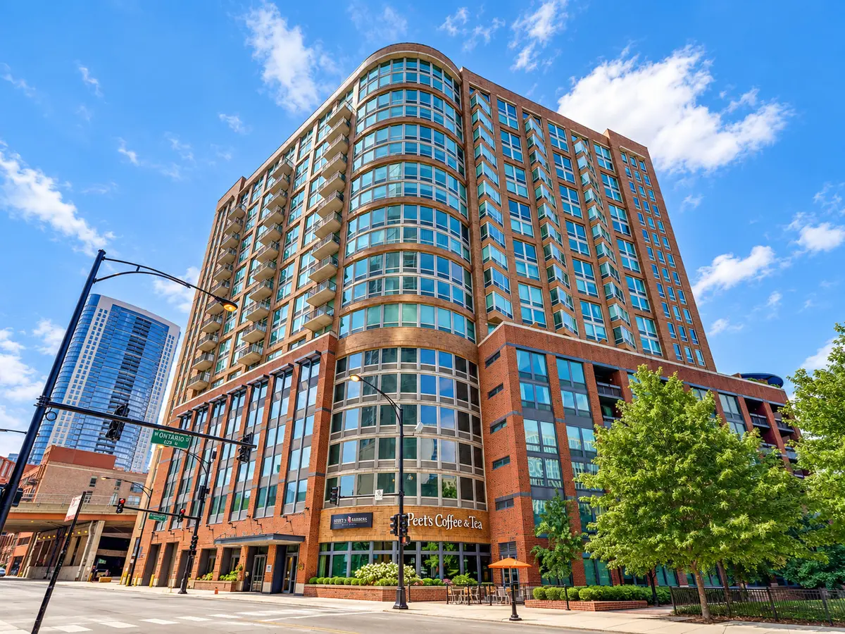 600 N Kingsbury ST #1012, Chicago, IL 60654