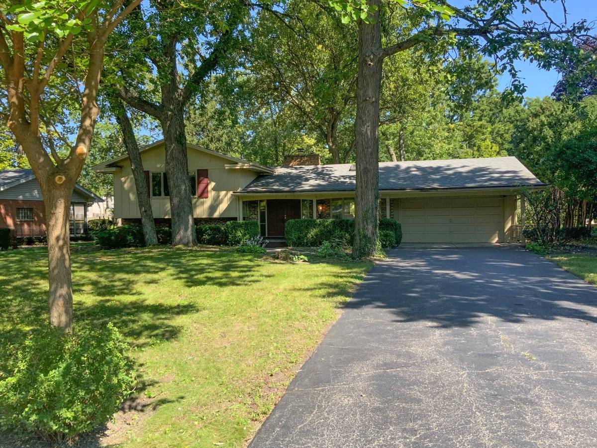 780 W Marywood AVE, Aurora, IL 60505