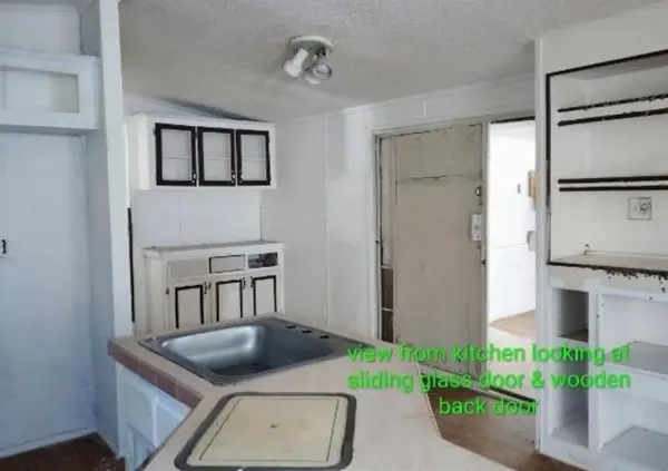500 Mary Drive, Huntsville, TX 77320