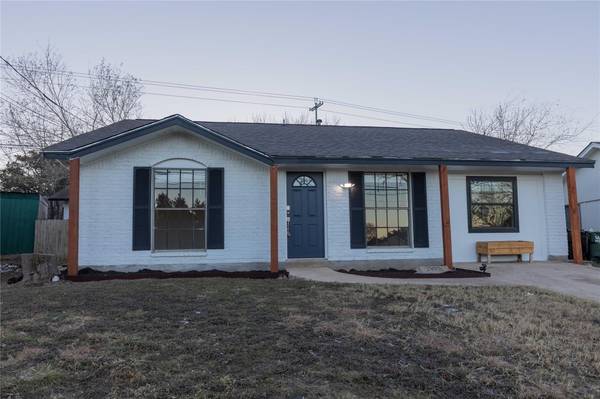 2003 Castle Gate CIR, San Marcos, TX 78666
