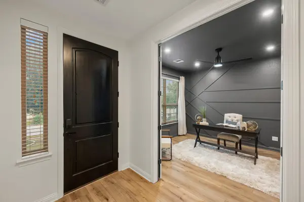 1941 Harvest Dance DR, Leander, TX 78641