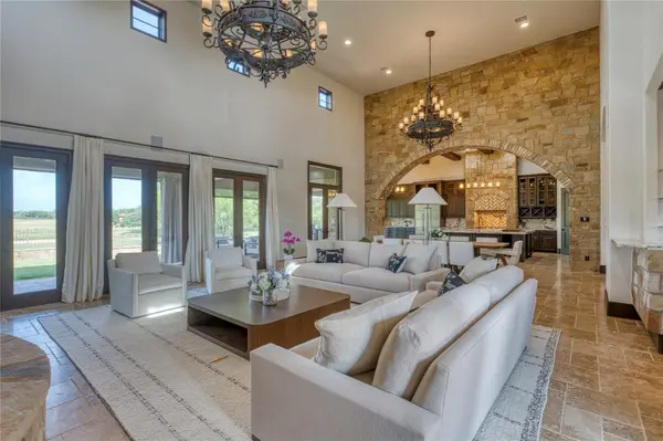 444 La Serena LOOP, Horseshoe Bay, TX 78657