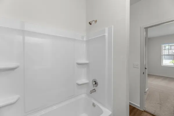 301 Sieders ST, Taylor, TX 76574