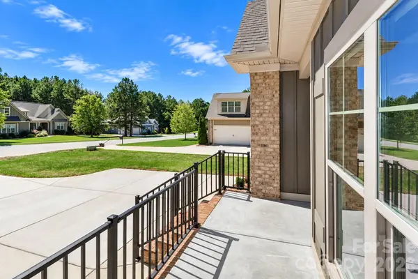 5977 Tipperary DR, Denver, NC 28037
