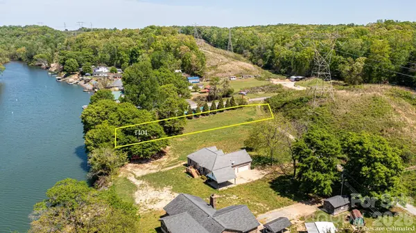 1404 Hart RD, Charlotte, NC 28214