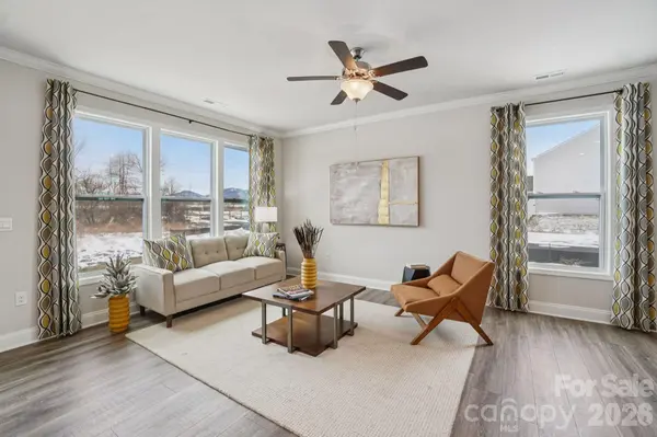 306 Lagoon RD, Fletcher, NC 28732