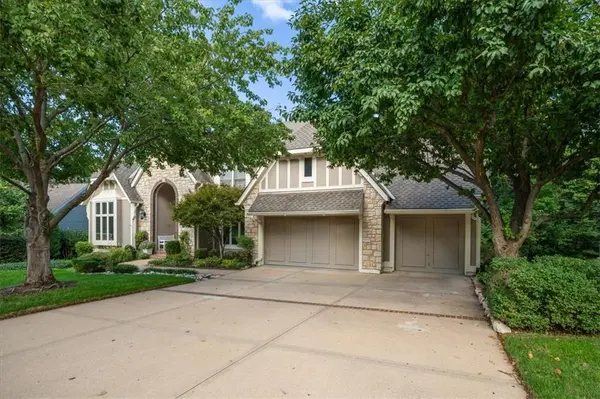 13837 Hadley ST, Overland Park, KS 66223