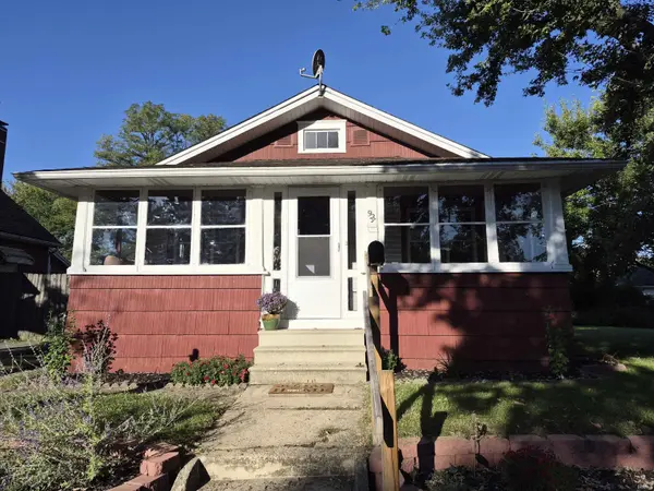 927 Oakland ST, South Bend, IN 46615