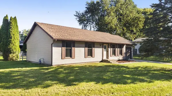 730 Potawatomi DR, New Carlisle, IN 46552
