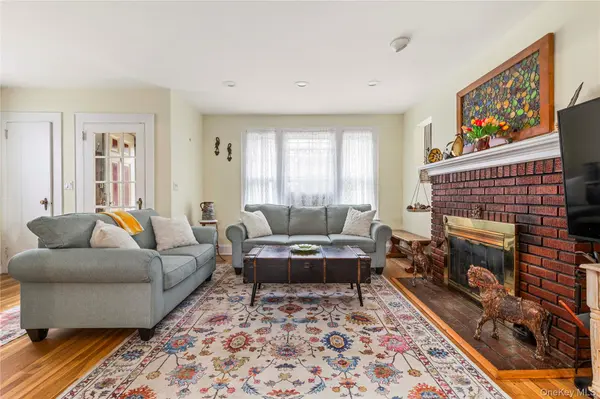 45-24 171st ST, Flushing, NY 11358