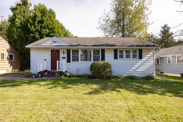 30 Flemming DR, Newburgh, NY 12550
