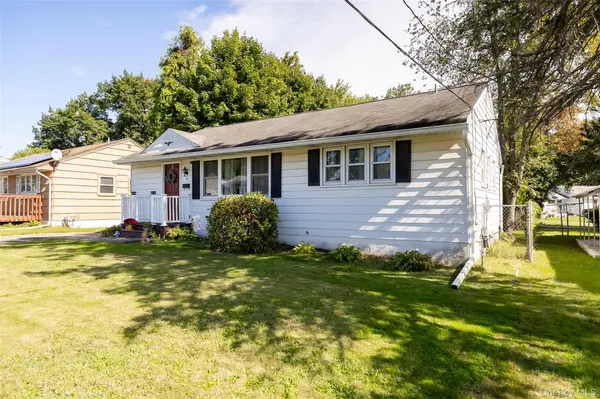 30 Flemming DR, Newburgh, NY 12550