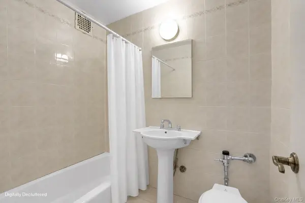 7000 Bay Pkwy #2P, Brooklyn, NY 11204