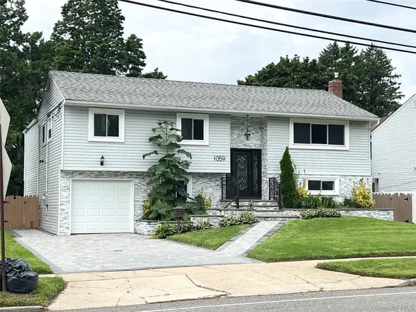 1059 Denton AVE, Manhasset Hills, NY 11040