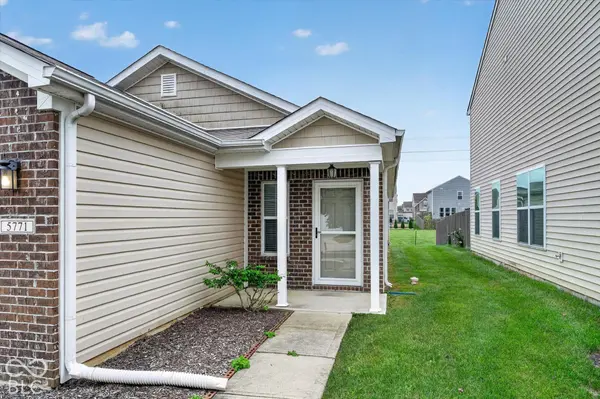 5771 White Pine RD, Whitestown, IN 46075
