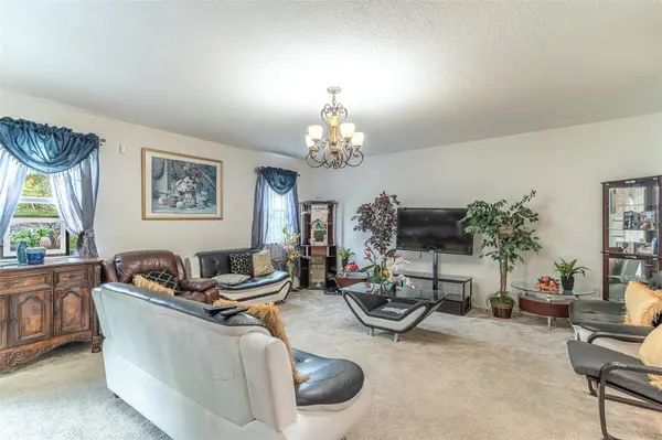 15107 ZENITH AVE, Mascotte, FL 34753