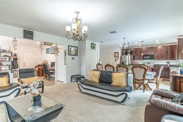 15107 ZENITH AVE, Mascotte, FL 34753