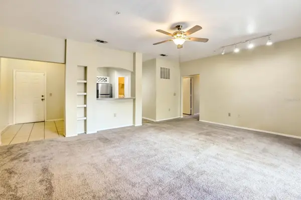 132 VISTA VERDI CIR #228, Lake Mary, FL 32746