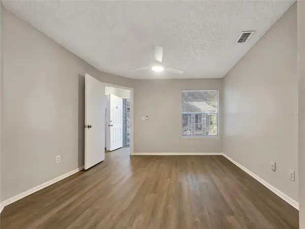 2569 GRASSY POINT DR #201, Lake Mary, FL 32746