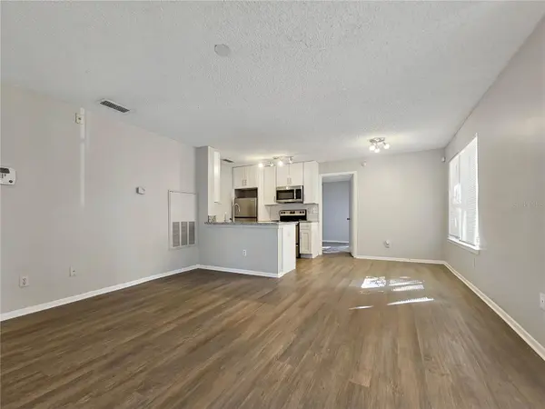 2569 GRASSY POINT DR #201, Lake Mary, FL 32746