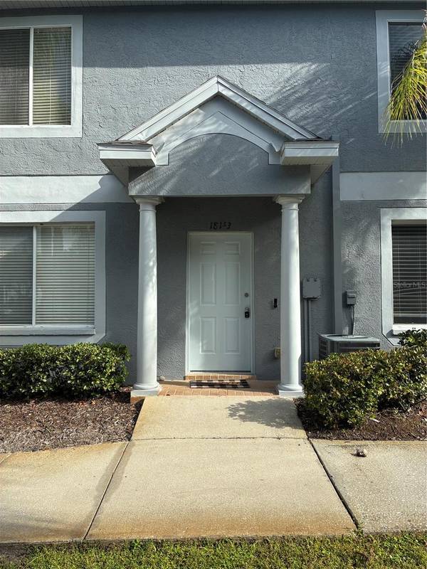 18143 PARADISE POINT DR, Tampa, FL 33647