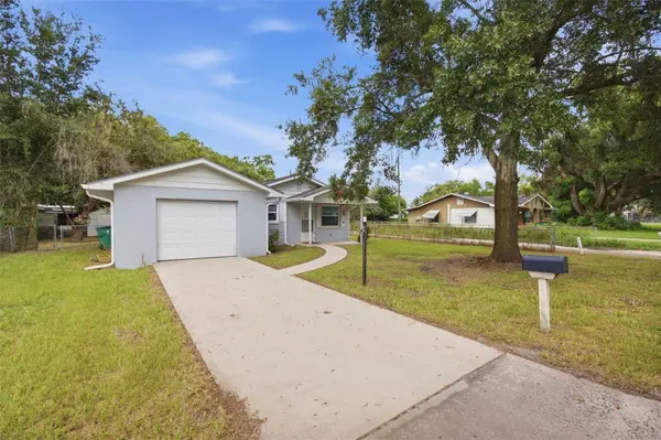 38123 10TH AVE, Zephyrhills, FL 33542