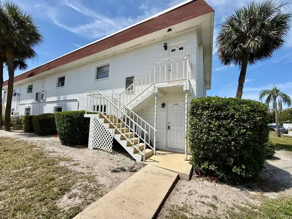 3460 32ND AVE N #101, St Petersburg, FL 33713
