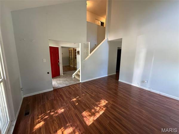319 Windsor Spring DR, Sunset Hills, MO 63122
