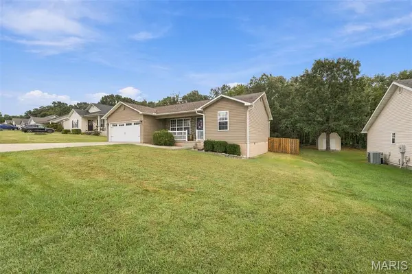 351 Murfield, Poplar Bluff, MO 63901