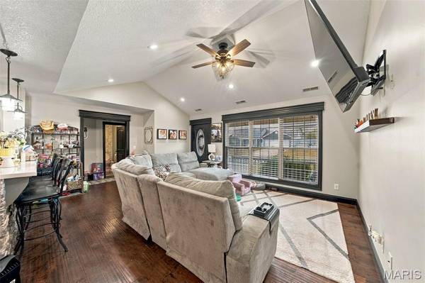 351 Murfield, Poplar Bluff, MO 63901