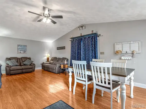 403 S Moore ST, Waterloo, IL 62298
