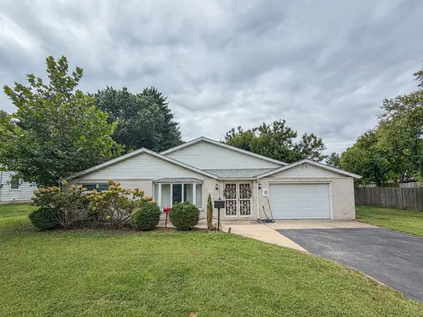 23 Greenridge DR, Decatur, IL 62526
