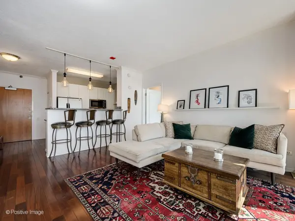 600 N Kingsbury ST #1012, Chicago, IL 60654