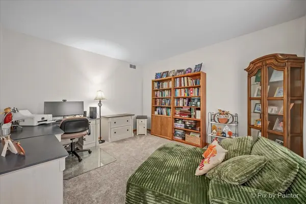 5715 Meadow Lark LN, Johnsburg, IL 60051