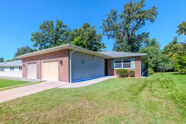 2516 Red Oak TRL, Crest Hill, IL 60403