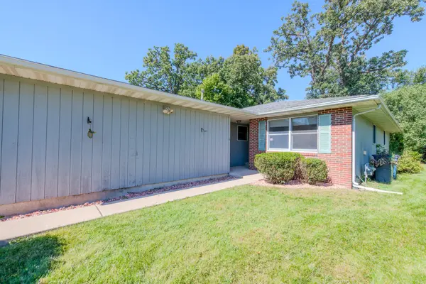 2516 Red Oak TRL, Crest Hill, IL 60403