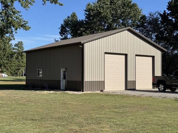 3654 Dawn DR, Pinckneyville, IL 62274